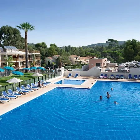 Sowell Family Riviera فندق 4*