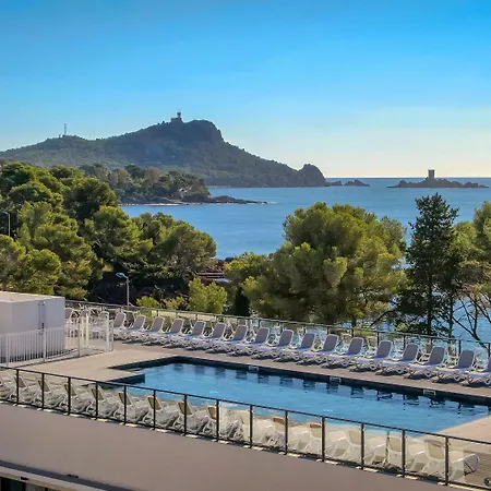Sowell Family Riviera فندق 4*