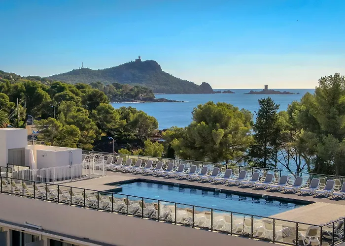 Sowell Family Riviera Hotel 4*