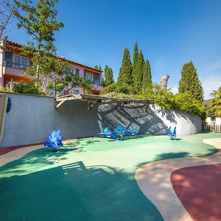 Sowell Family Riviera Hotel 4*