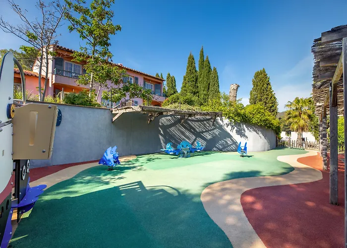 Sowell Family Riviera מלון 4*
