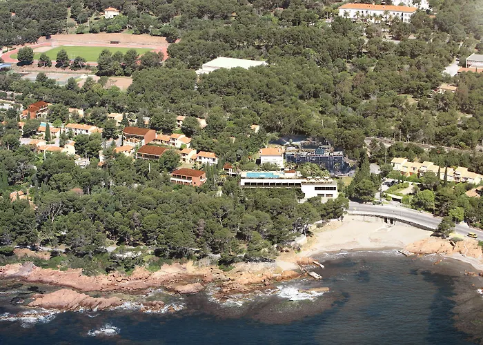 Sowell Family Riviera מלון Saint-Raphaël